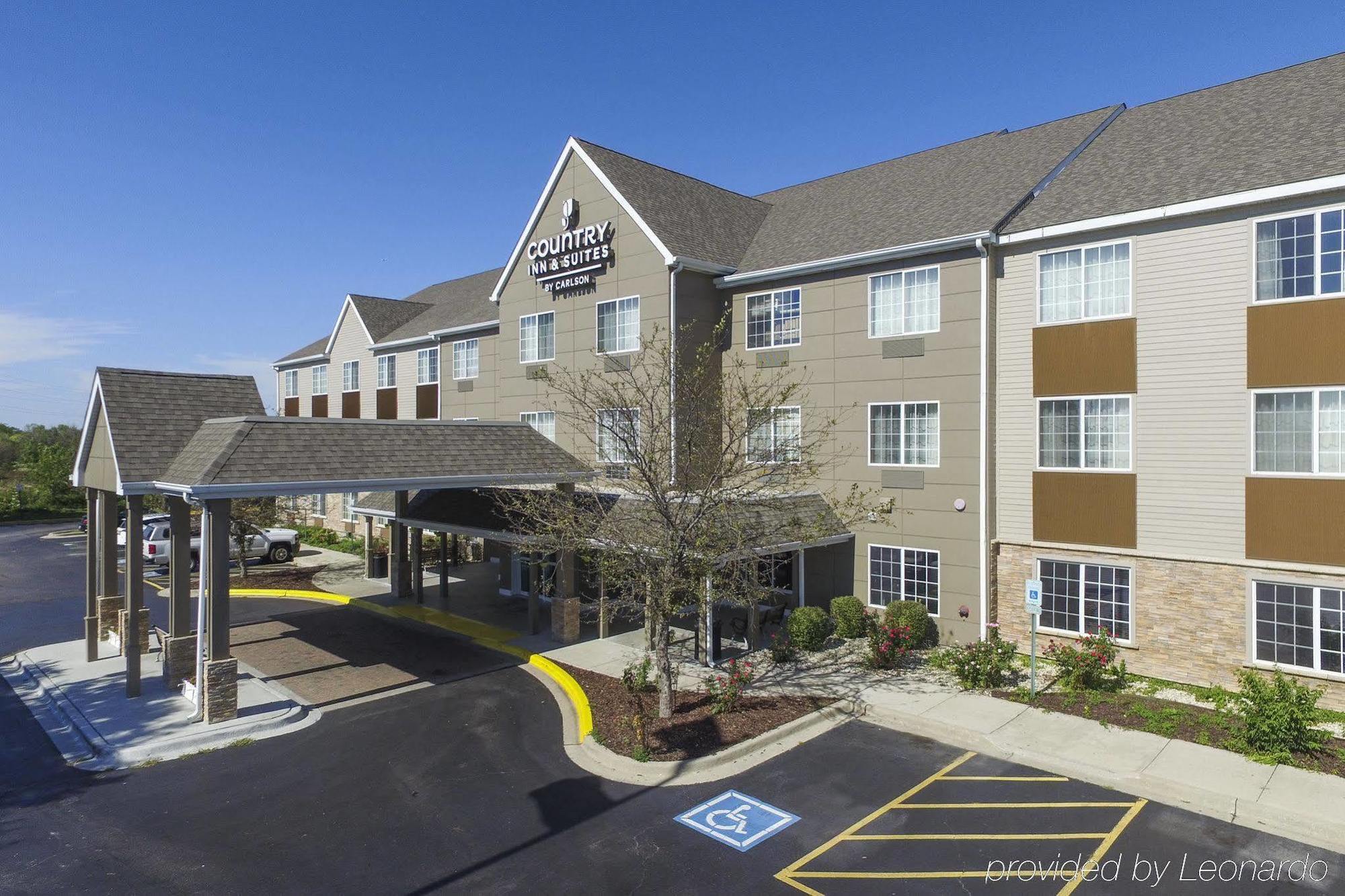 Holiday Inn Express & Suites Chicago - Matteson By Ihg Bagian luar foto