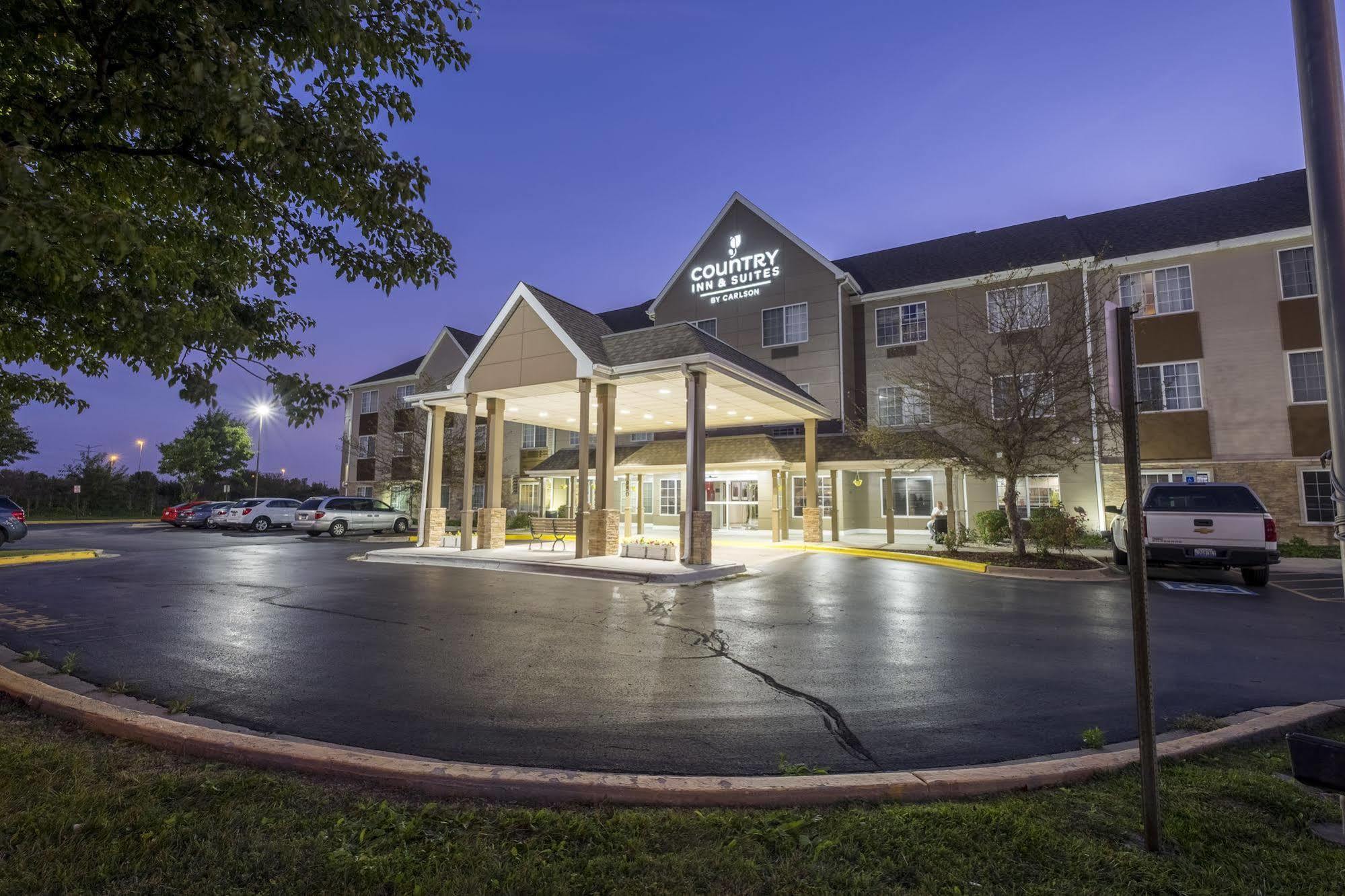 Holiday Inn Express & Suites Chicago - Matteson By Ihg Bagian luar foto